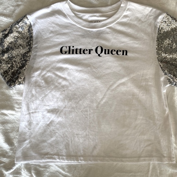 Tops - 💫NWOT GLITTER QUEEN CROP TOP💫 SZ XL